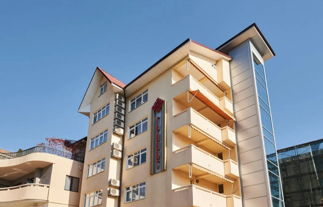 Честный обзор гостевого дома Гранат в центре Адлера