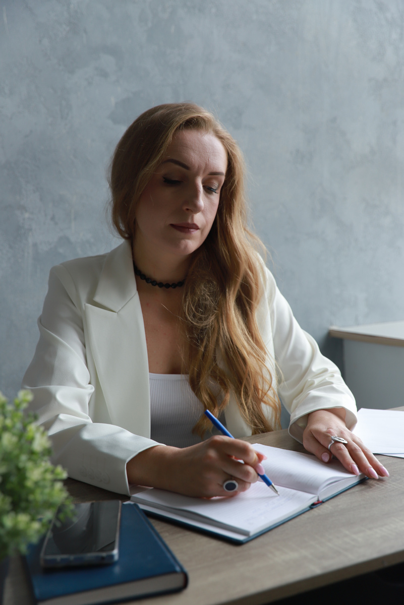 Елена Солдатова - судебный юрист и медиатор