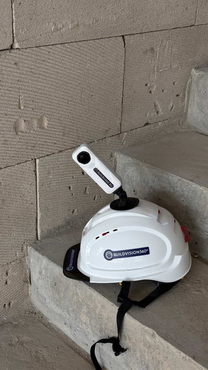 Фирменная каска BuildVision360 с камерой Insta360 — весь комплект весит меньше 500 граммов
