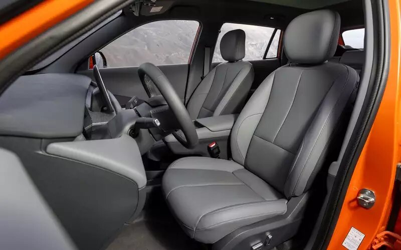 Интерьер Evolute i-Joy📷
