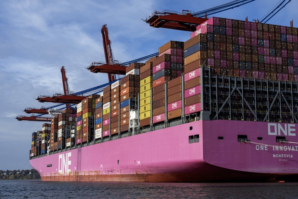    Правительство РФ создало комплекс мер по ограничению на отечественный рынок мировых перевозчиков контейнеров GLOBAL LOOK PRESS