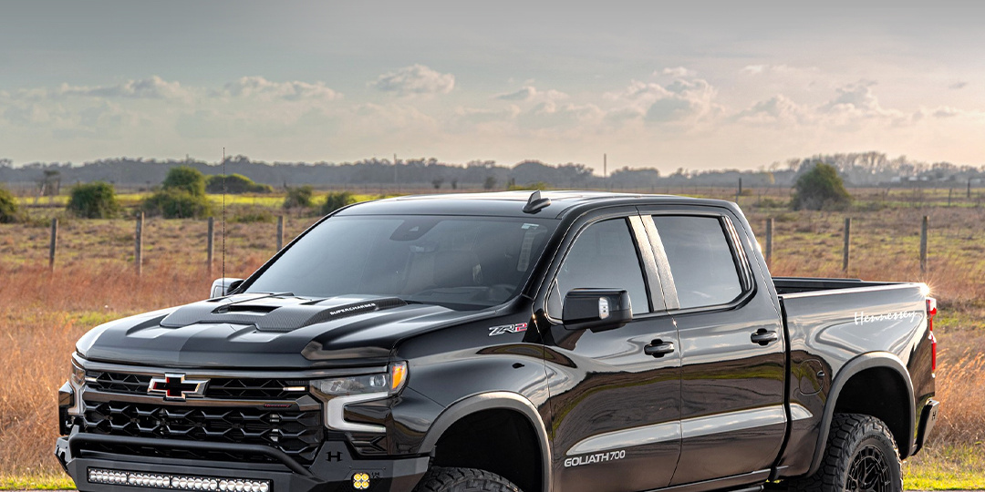 Пикап «Голиаф» от Hennessey разгоняется до сотни за 4,4 сек. даже на 35-дюймовых внедорожных покрышках 🔥