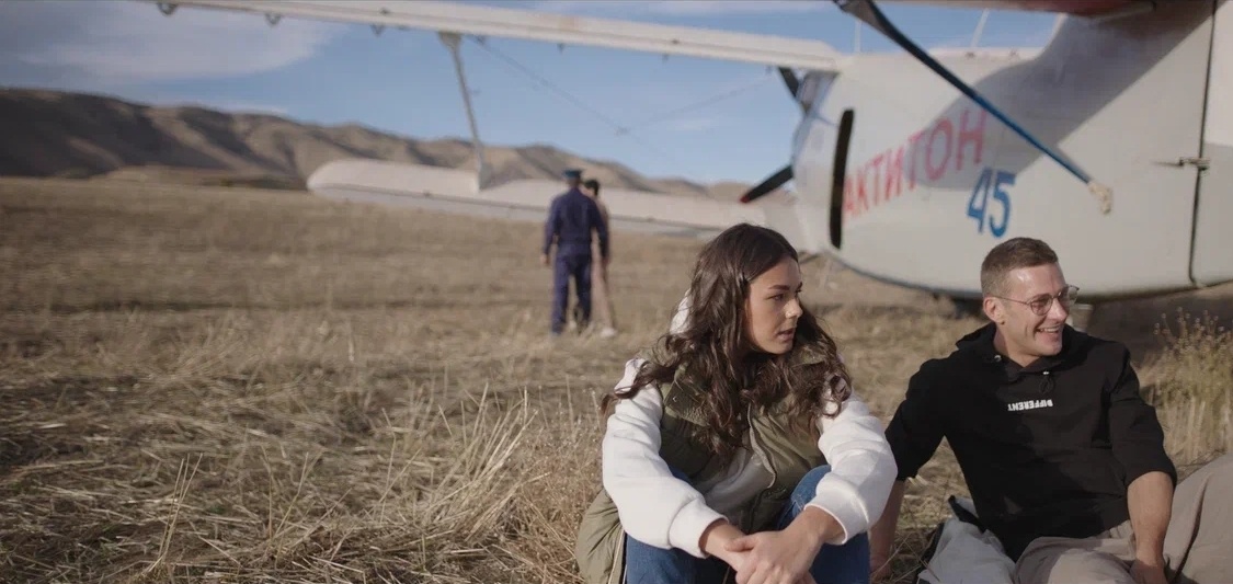 Жанр: боевик. Страна: Россия, Таджикистан. Режиссер: Олег Фомин. В ролях: Максим Дрозд, Анфиса Черных, Павел Чинарёв, Артём Ткаченко, Алёна Бабенко, Артур Ваха, Махмадсаид Шохиён, Екатерина Стеблина, Сослан Фидаров, Парвиз Пулоди.