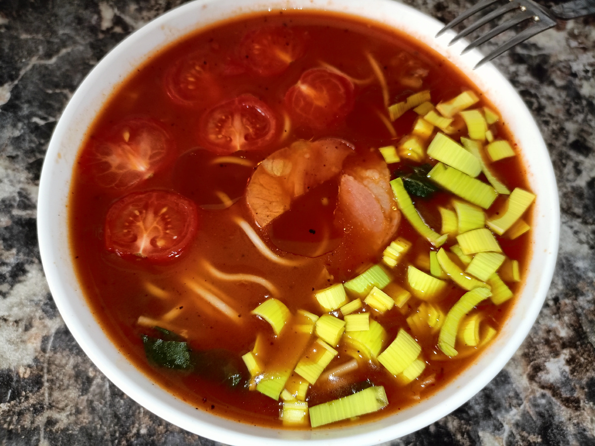 Из личного архива - Томатный рамен, макро