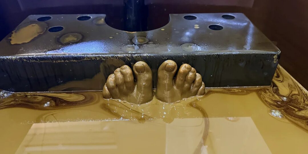 Купаться в нефти: как проходит отдых и оздоровление в Нафталане