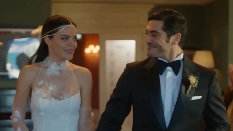 Фото из интернета. Асия и Эртан из сериала " Мошенники".