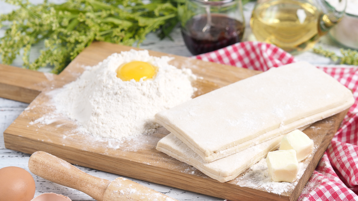 Слоеное тесто ТМ «ЕРМОЛИНО»