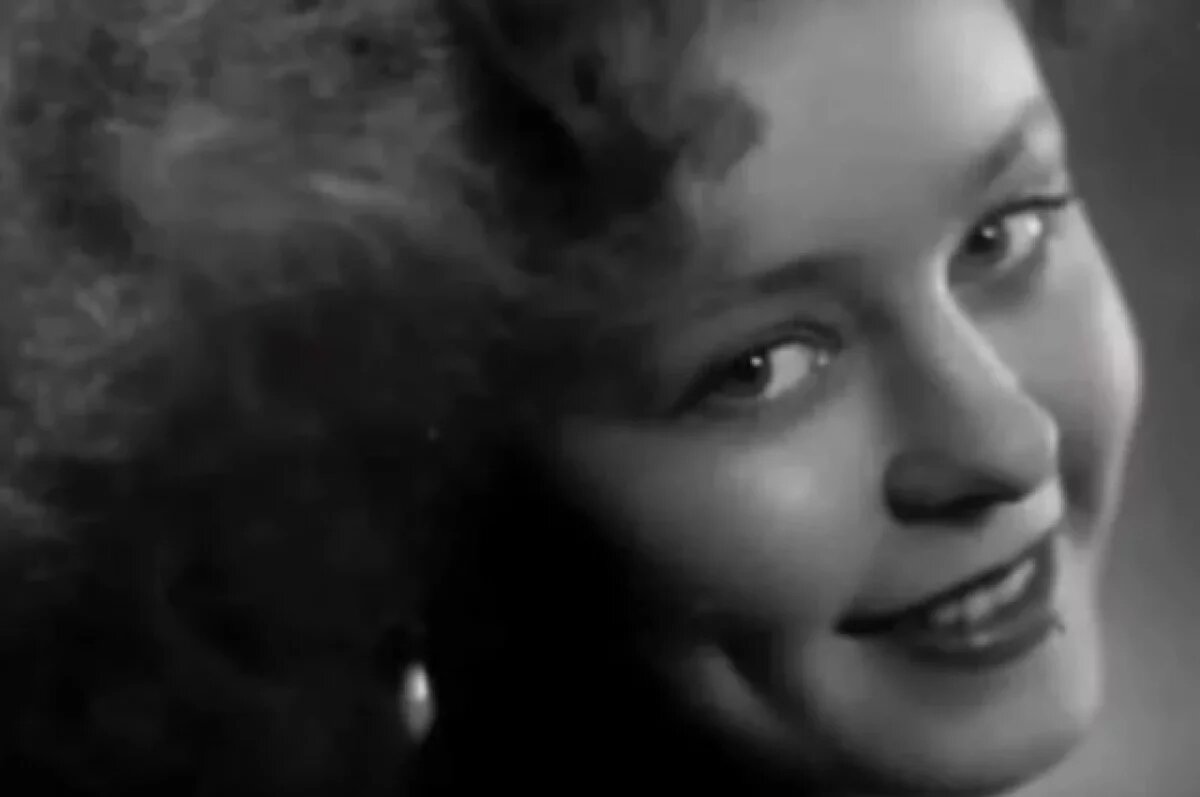    Причиной смерти жены Олега Басилашвили Галины Мшанской стал инфаркт