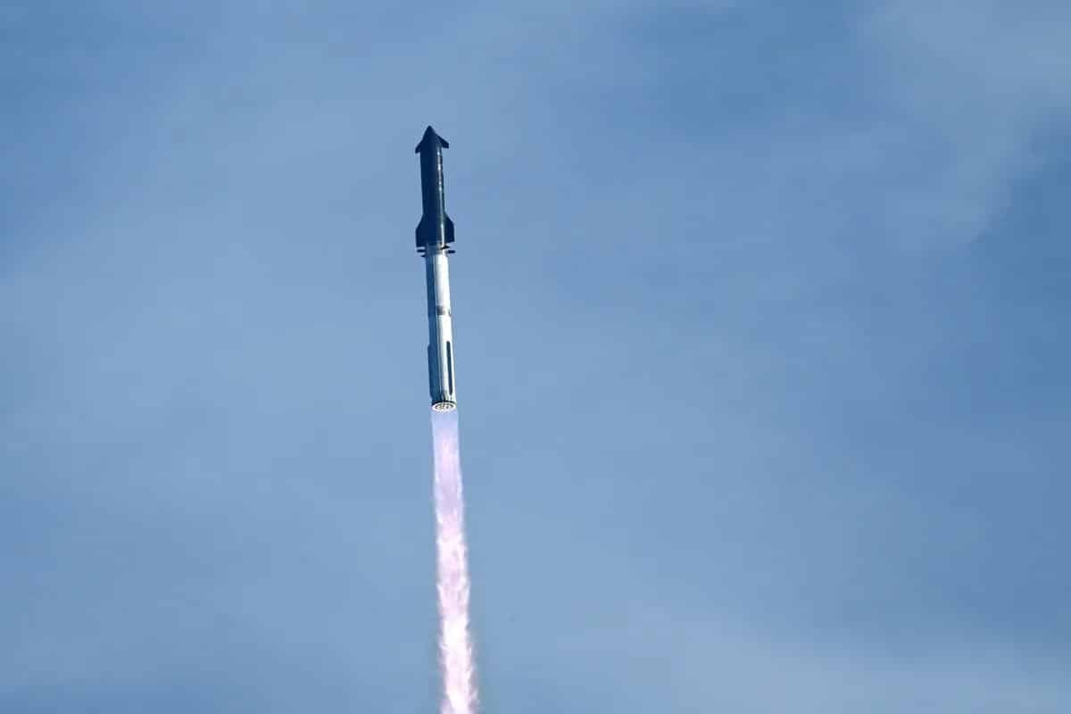    Starship в полете / © Ronaldo Schemidt, AFP