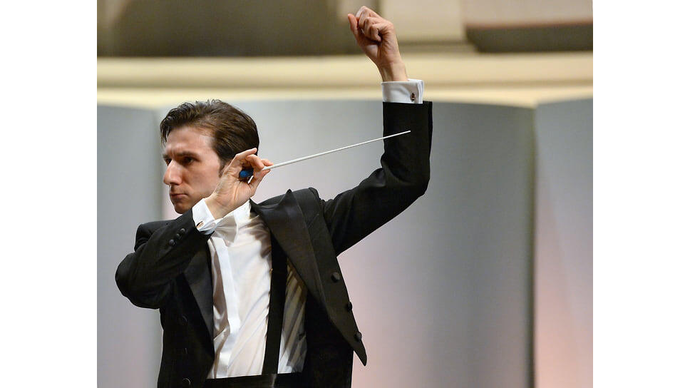 Художественный руководитель и главный дирижер государственного симфонического оркестра Челябинской области Алексей Рубин.📷Фото: Юрий Мартьянов / Коммерсантъ