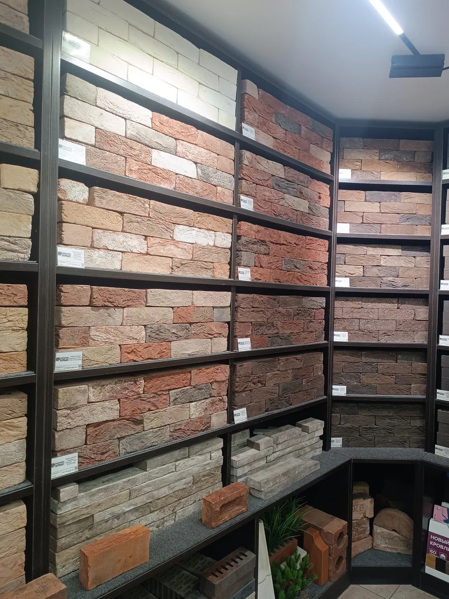 Разнообразие современного кирпича зашкаливает.