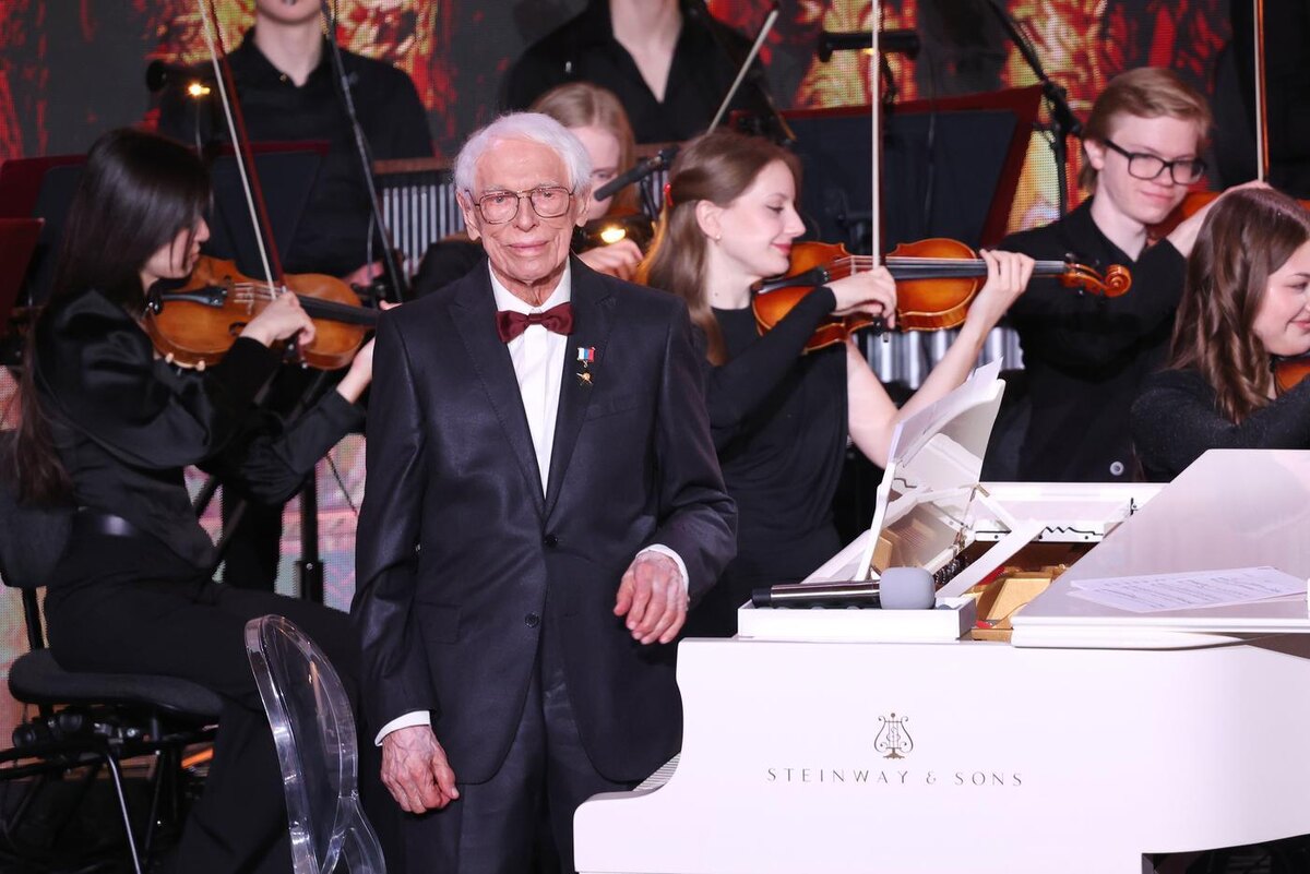 Александр Зацепин отметил 100-летие концертами в Большом театре и Кремлёвском дворце. @пресс-служба канала "Россия 