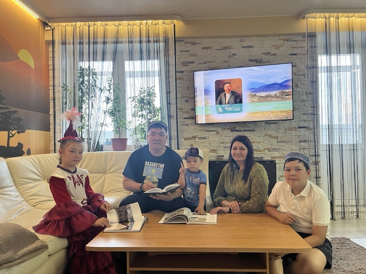 Семья Байсакаловых. Фото из личного архива Серека Байсакалова
