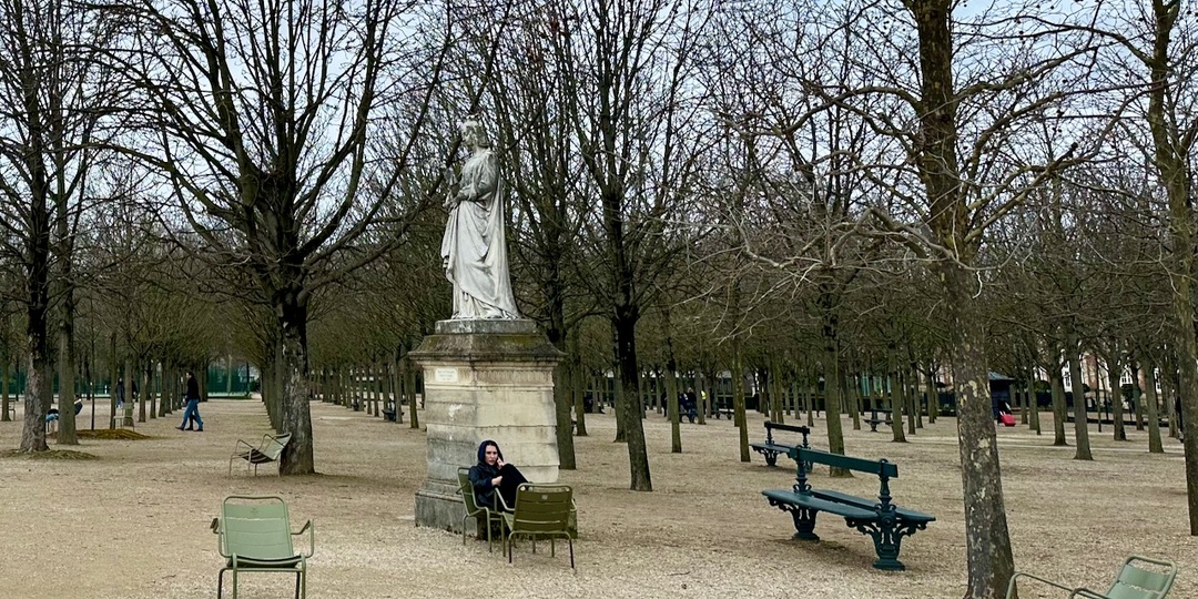 История зеленых стульев Парижа