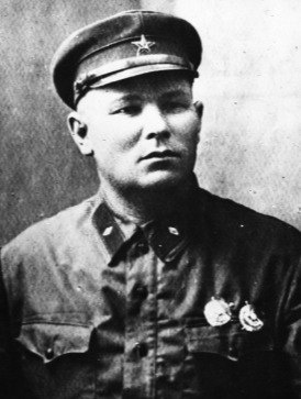 Комбриг Цепляев.