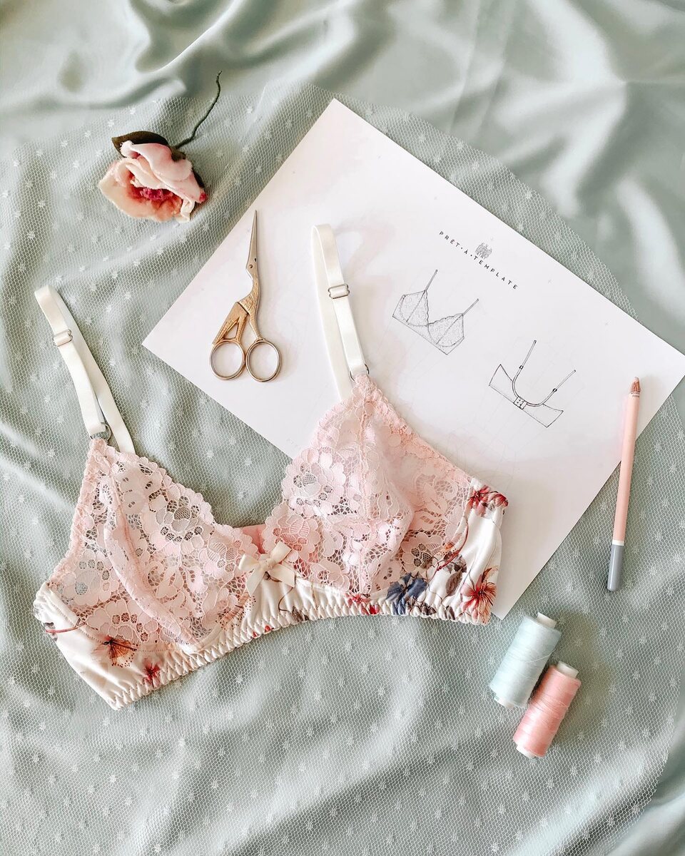 Кружевной бралетт, урок по выкройке и пошиву входит в мой большой курс "Лаборатория белья"