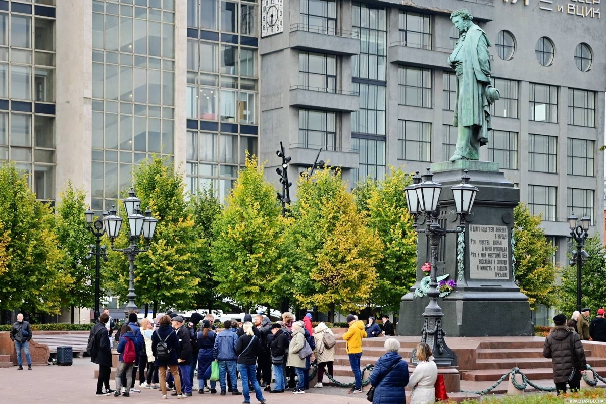     А. С. Пушкин   
Иван Лазебный © ИА Красная Весна