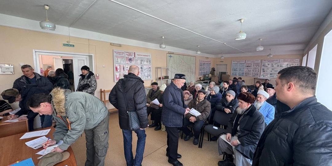 "Мы же терпим вашу церковь": в русском селе вместо детсада строят мечеть мигрантам