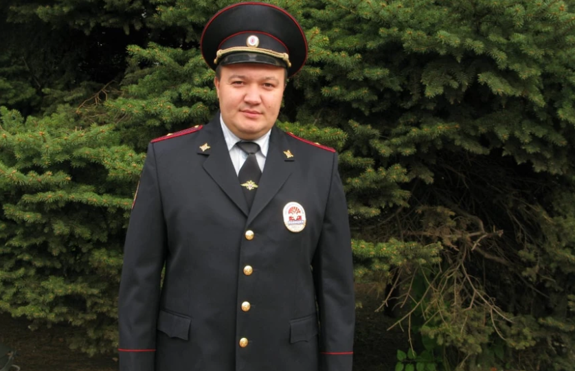 Попадавшего в число лучших участковых России полицейского из Аксая отправили за решётку за взятки с мигрантов