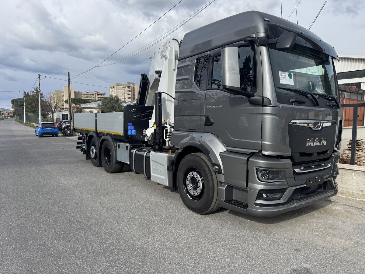 Но при этом манипулятор остался в габарите по ширине