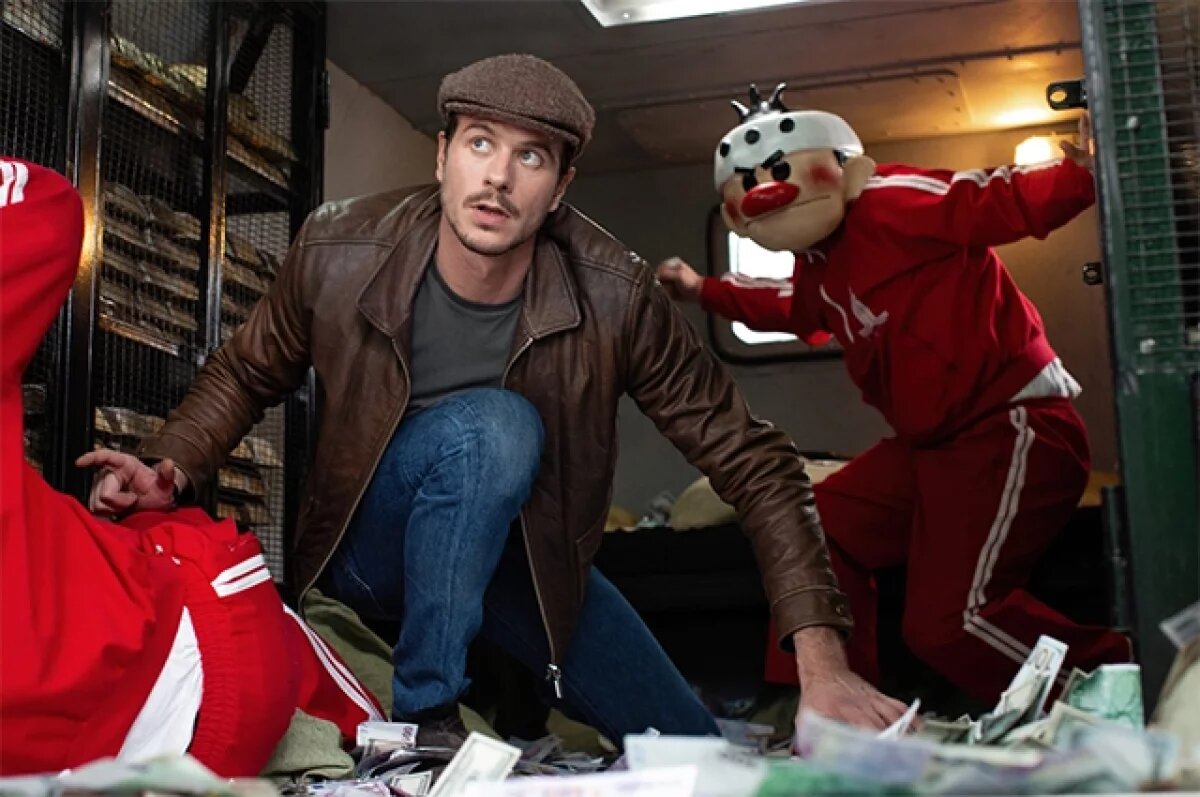    86-летняя омичка отдала мошенникам 3,8 миллиона, поверив в «майора Громова»