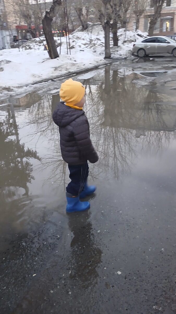 В луже поменьше)