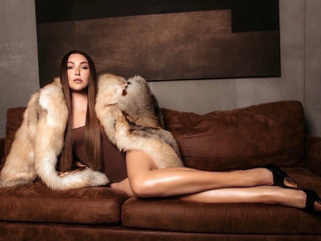 Ирина Дубцова. Фото с ВК-страницы певицы.📷    Сегодня и завтра ругаться нельзя: волгоградка Ирина Дубцова на 2 дня запретила стресс
