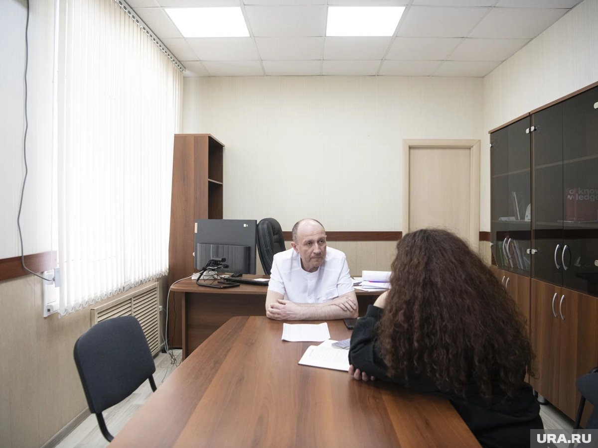    Сергей Валерьевич имеет ведомственную награду Минздрава РФ «Отличник здравоохранения»