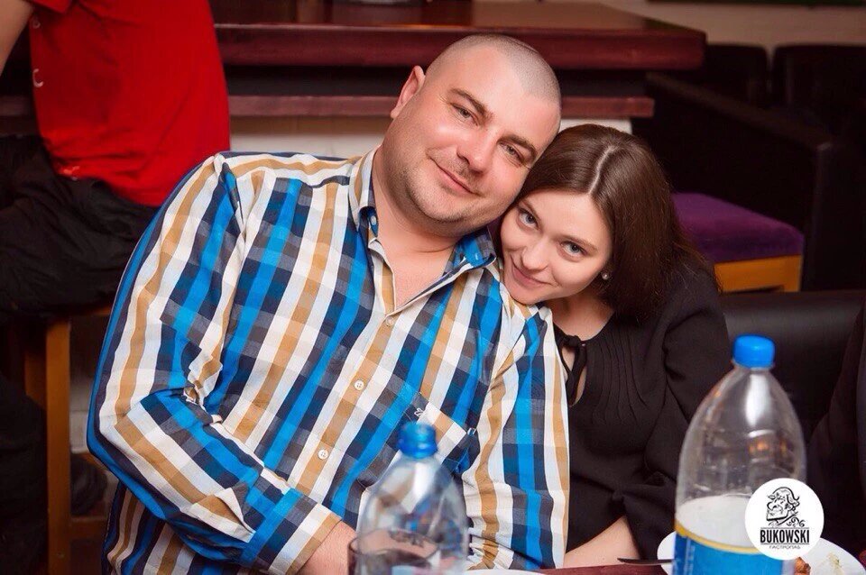 Дома Александра ждут жена и 8-месячная дочка. Фото: Личная страничка героя публикации в соцсети.