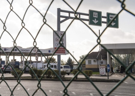    Языковой омбудсмен Ивановская требует от венгерских пограничников прекратить общение с украинцами на русском