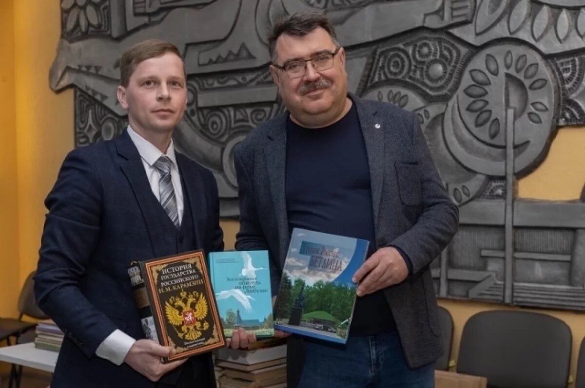    Калужские журналисты и жители поддержали луганских детей книгами