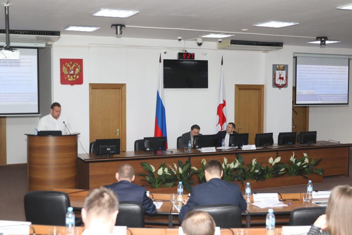    На заседании обсудили перспективы использования электросамокатов в городе