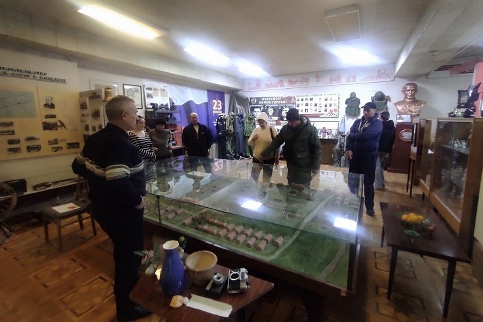    Ветераны боевых действий посетили Музей истории города Иловайска. Фото: «Защитники Отечества» в ДНР