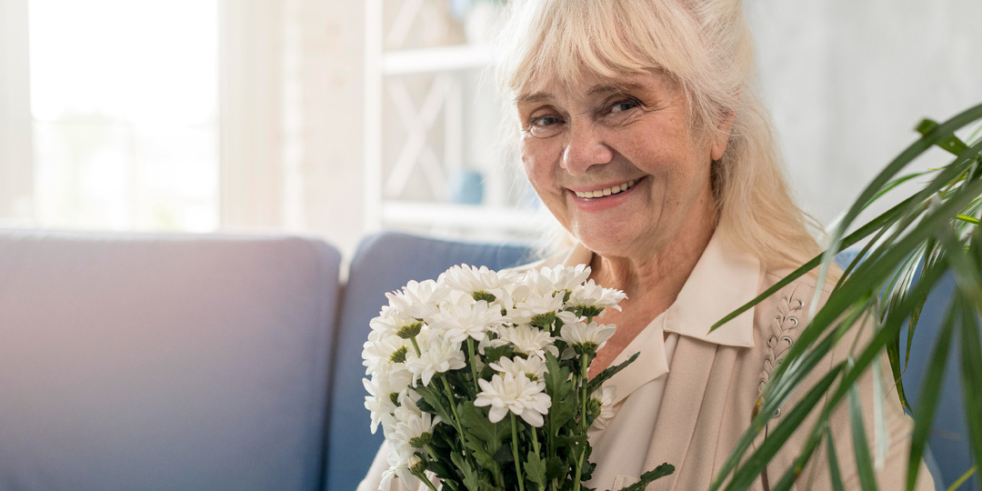 После 60 лет единственная надежная поддержка не семья: 3 вещи, куда стоит обратить внимание