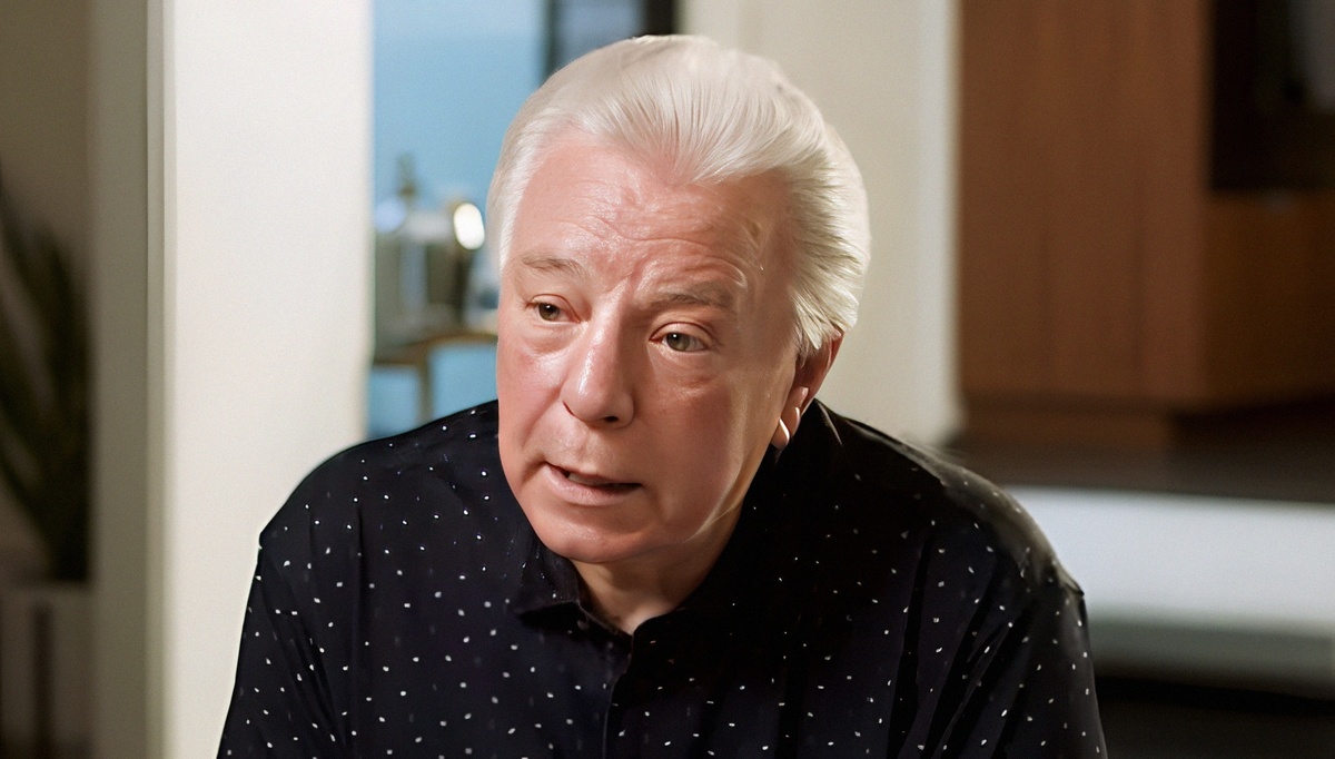 Эван Мечам.