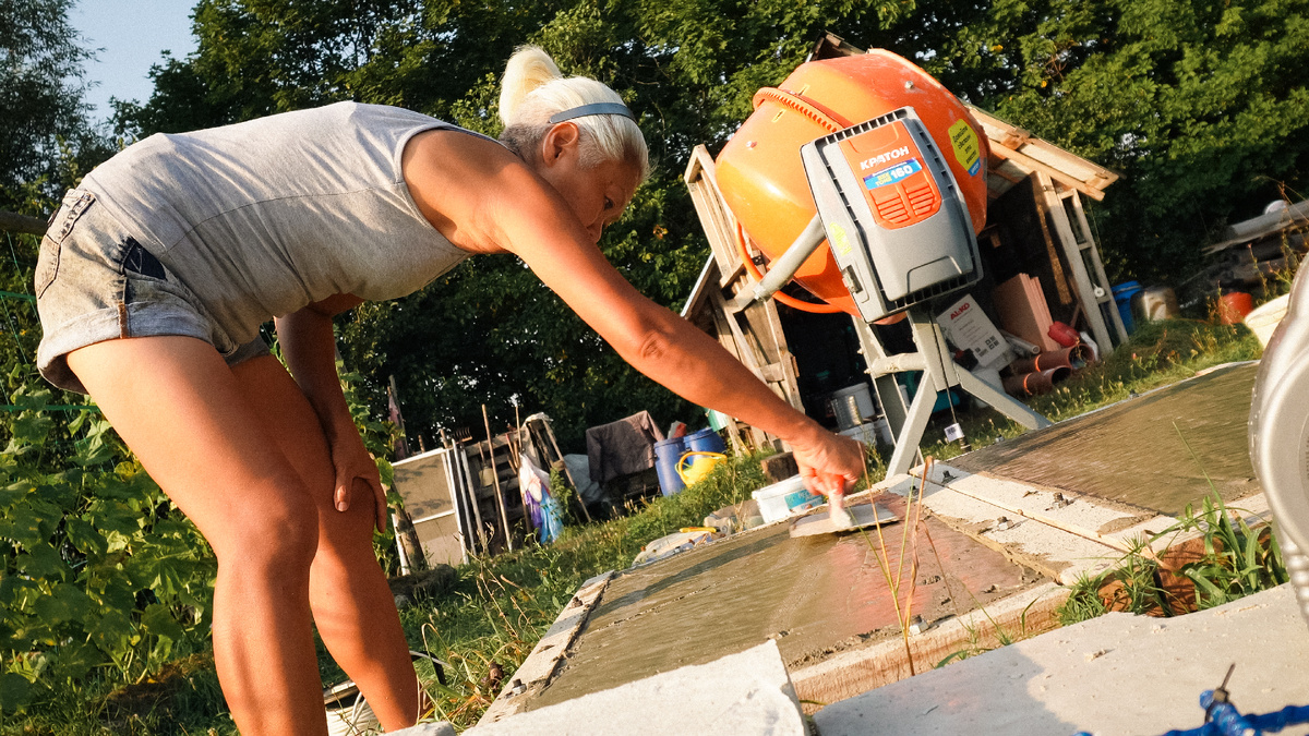 Лия всегда мечтала о высоких грядках и мы выбрали лучший вариант