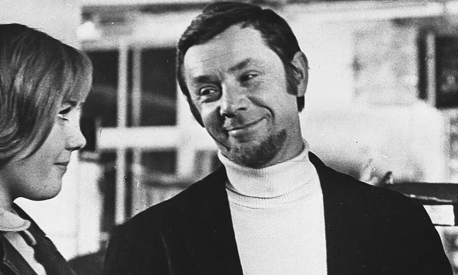 "Я очень даже на Вальку поглядывал, у нее фигурка была как песочные часы": страсть Олега Анофриева к Талызиной и неожиданное богатство