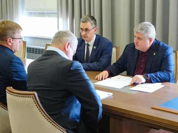     В Новгродчине мобильная связь работает с ограничениями. Фото: губернатор Новгородской области Александр Дронова в Max