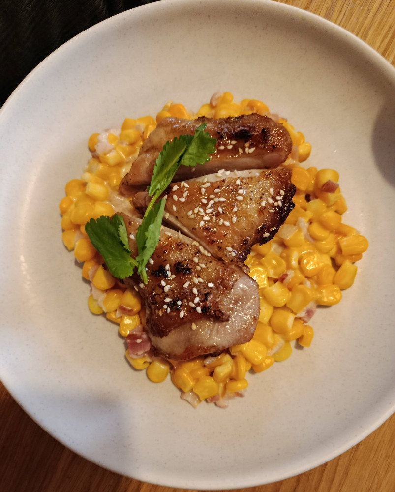 Бедро цыплёнка с кукурузным ризотто