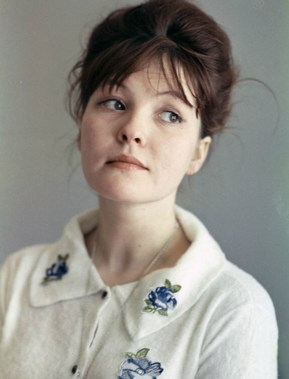 Белла Ахмадулина. Фото Яндекс.Картинки. 