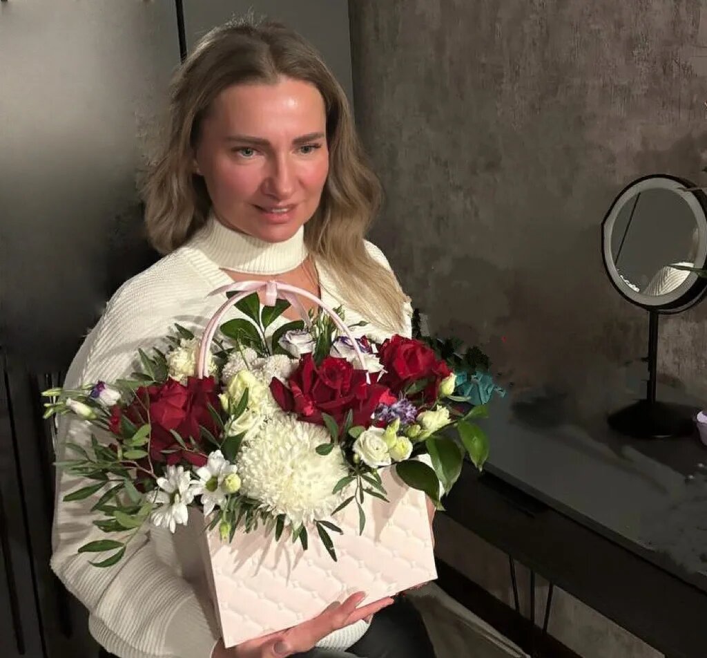 На фото автор Дзен-канала, Ирина Князева, карьерный консультант №1 по мнению ведущего отраслевого сервиса HRTIME