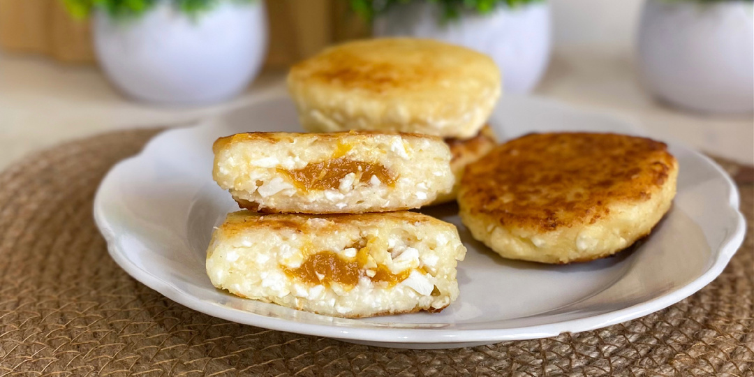 🍑 Рецепт сырников с маскарпоне и фруктовой начинкой 🍑