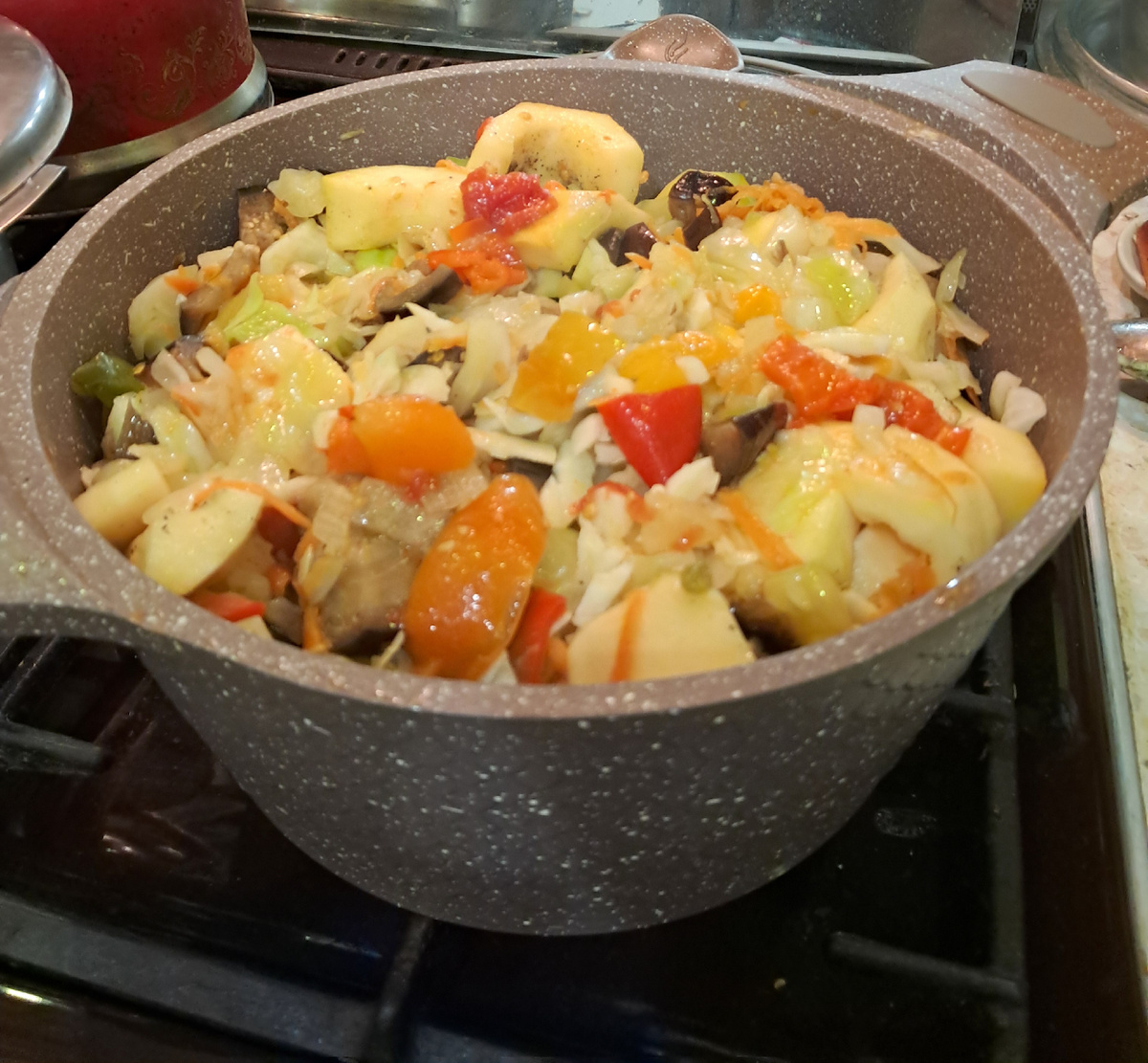 тушёная капуста со свиными шкварками-фото Ауры