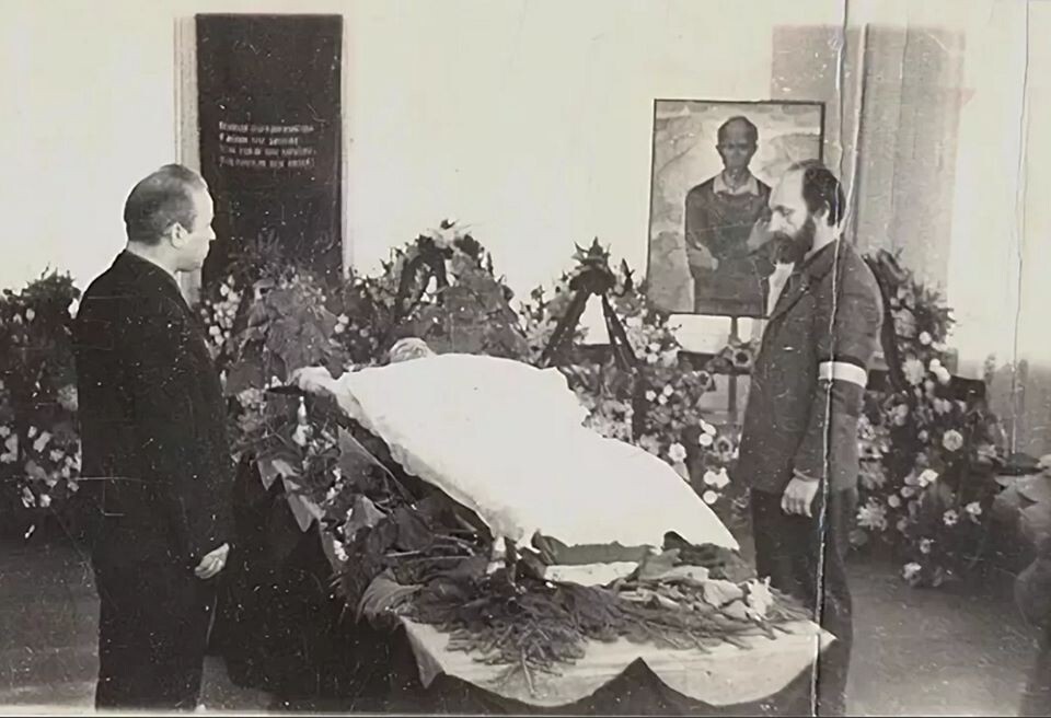 Источник: https://blogger.googleusercontent.com/img/b/R29vZ2xl/AVvXsEjAqoYRxpCbWa6pPqOeWwqdSiJi3RQ6dsNi0y7Wuo7UaE1rbo57wOj01x6uuFUEzpm7wSLuSHxkATdS8J5WnXn6v55dauDn_xTVLXUo84kGYPNOWnmbYzNksm4ZACl7lz3ss0G8oVE3gow/s1600/82094781_2765740046802349_1847339346101796864_o.jpg 