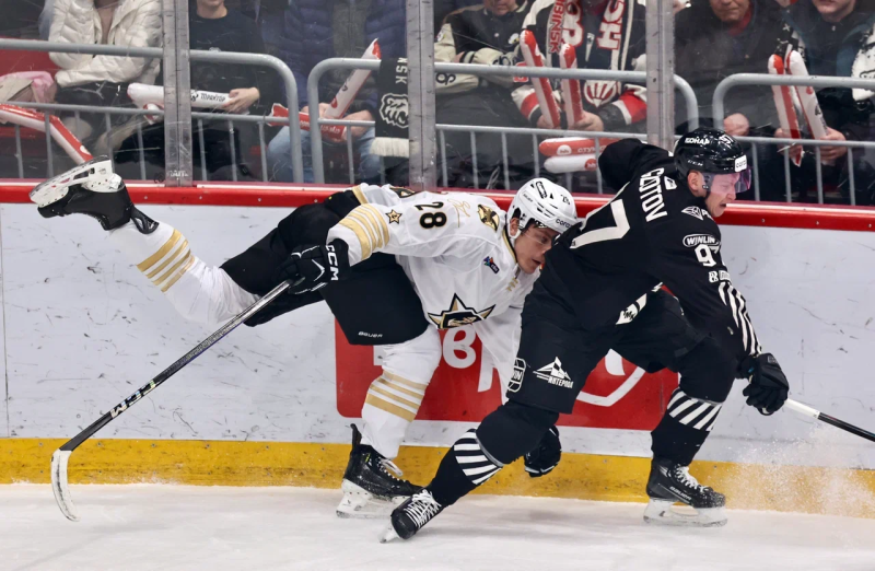 «Трактор» завершил регулярный чемпионат сухой победой над «Адмиралом»