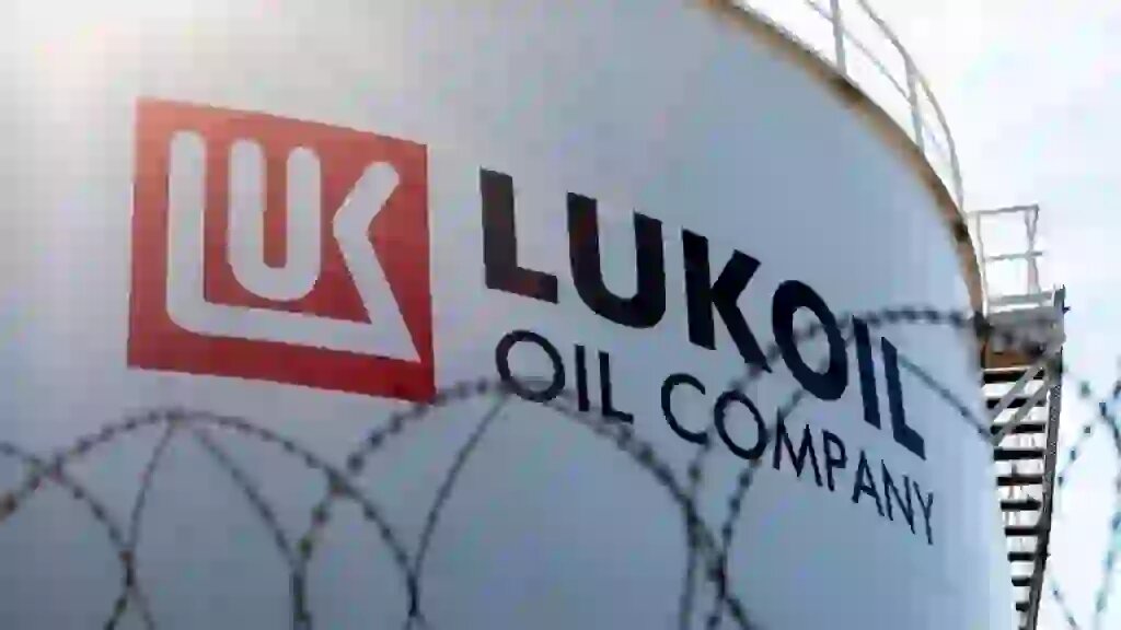      У «Лукойла» триллионный убыток. Нефтяная компания опубликовала отчет за 2025 год
