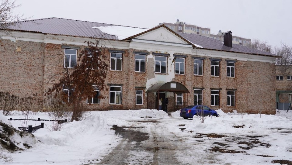    Как рассказал Альберт Юмадилов, в этом году ремонт начнется в аварийной школе №48. Официальный сайт администрации Оренбурга