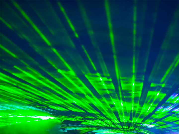    Зеленый лазер \ Global Look Press