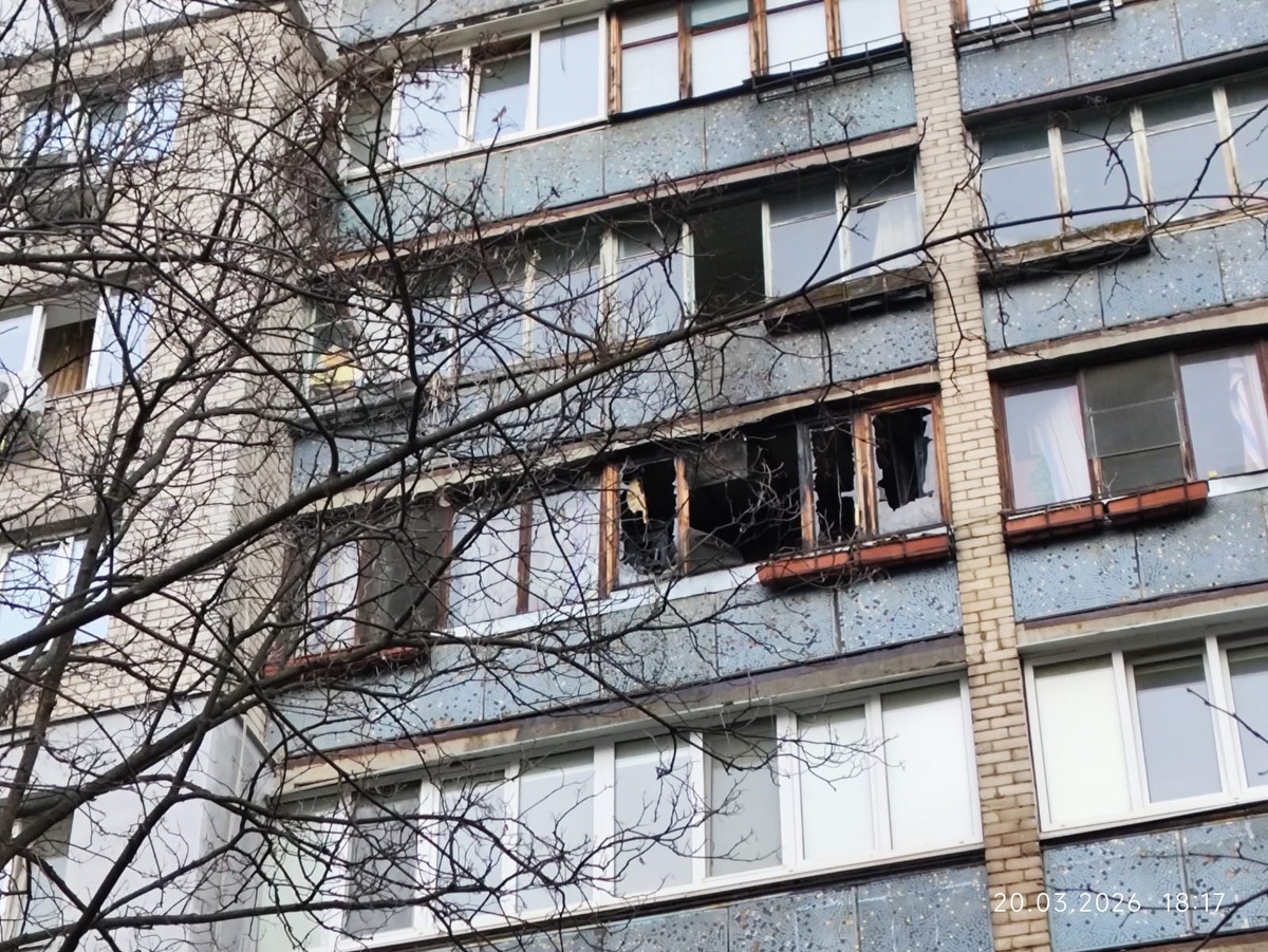 разбитое окно кухни