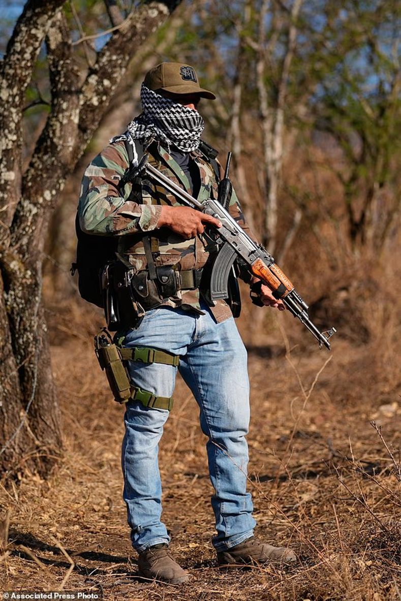 Командир Эрнандес